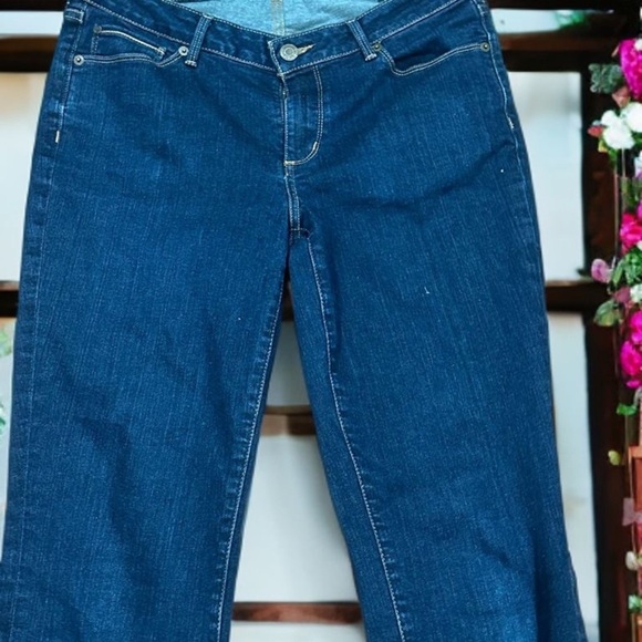 Eddie Bauer Women's Curvy Fit Trouser Leg Dark Bue Jeans size 10 - Picture 7 of 11